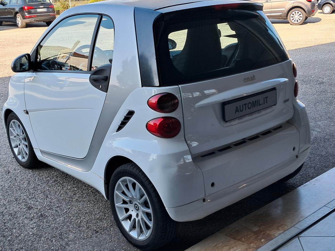 Smart ForTwo 1000 52 kW MHD coupé passion