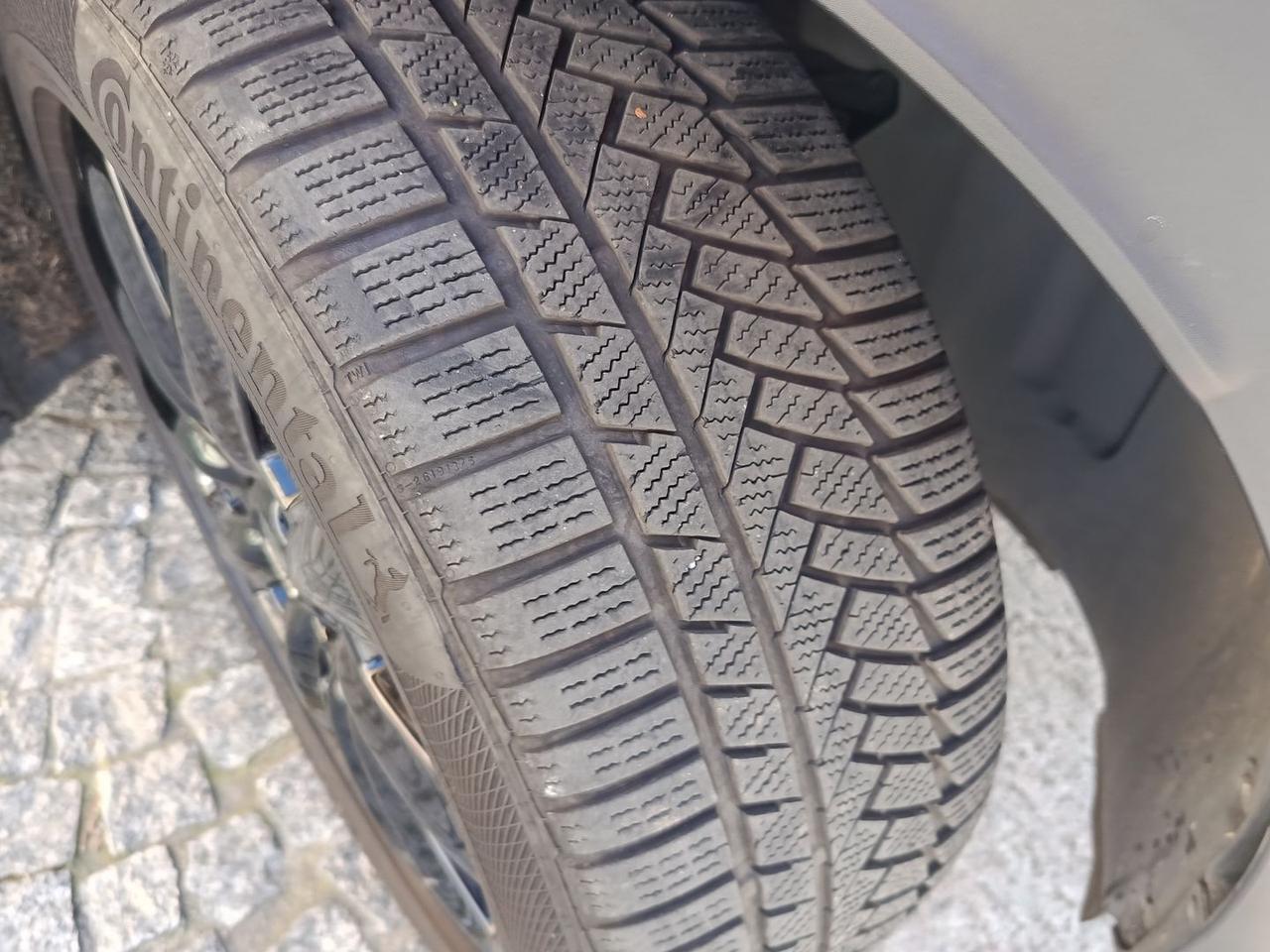 Mini Cooper Countryman Baker Street Edition #9408