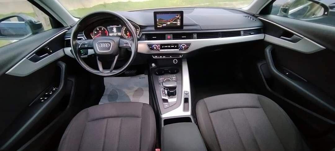Audi A4 2.0 TDI 122 CV S tronic
