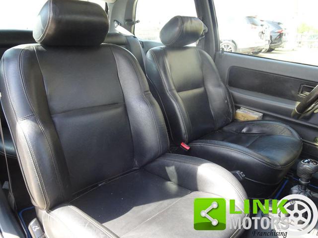RENAULT Clio 1.8i 16V