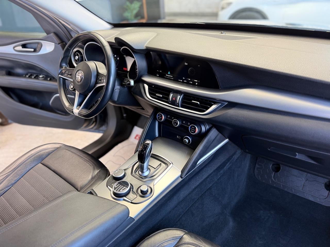 Alfa Romeo Stelvio 2.2 Turbodiesel 210 CV AT8 Q4 Super
