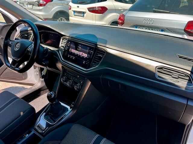Volkswagen T-Roc 1.6 tdi Style "COCKPIT / TELECAMERA / PDC "