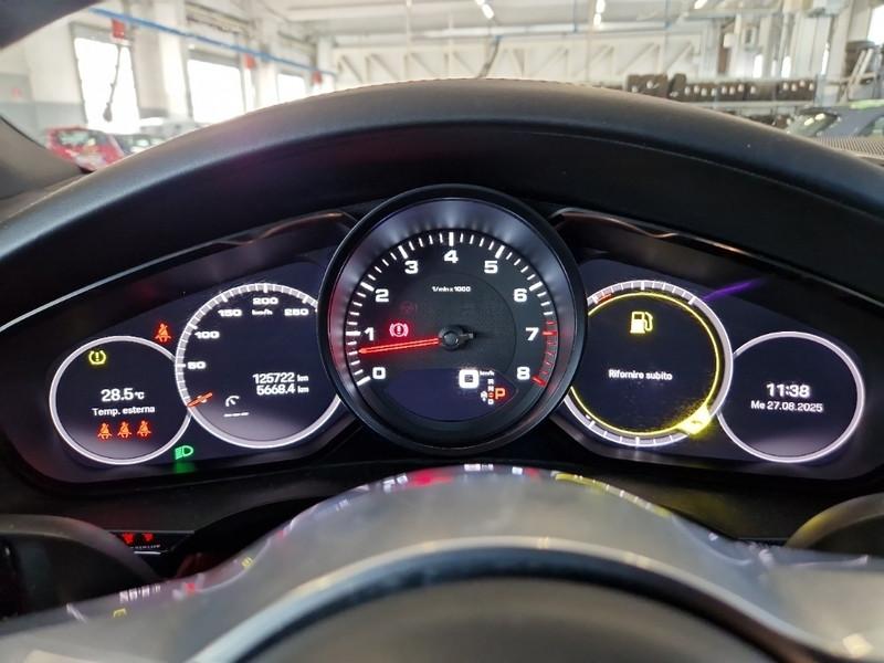 PORSCHE CAYENNE 3.0 V6 Auto COUPE