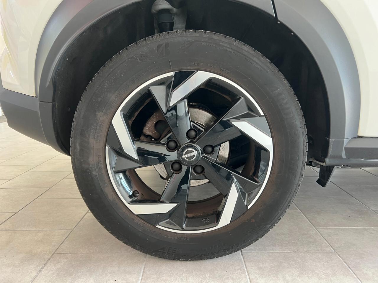 Nissan Juke 1.0 DIG-T 114 CV N-Connecta