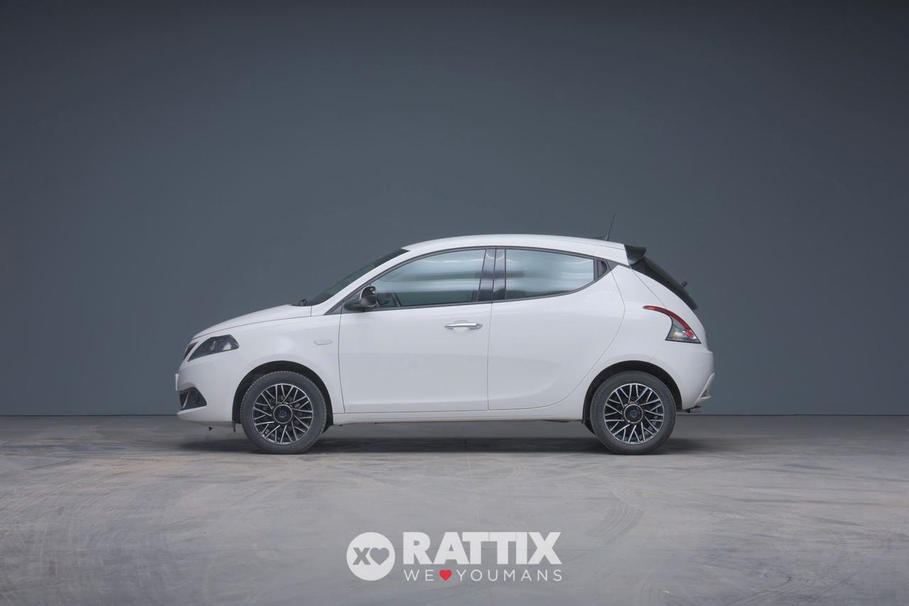 Lancia Ypsilon 1.0 Firefly Hybrid 70CV Platino