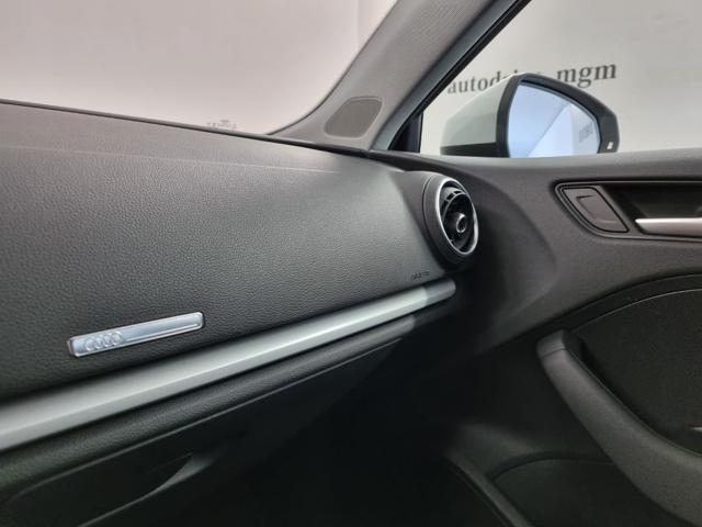 AUDI A3 SPB 35 TFSI COD Business