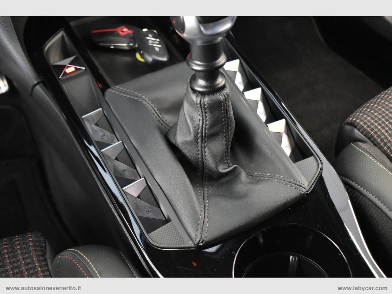 DS AUTOMOBILES DS 3 Crossback BlueHDi 100 Perform. Line