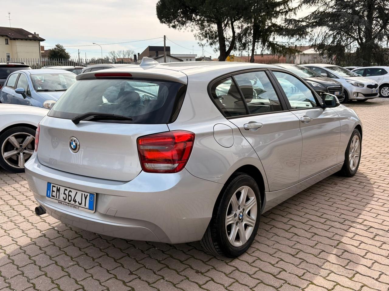 Bmw 116 116d 5p. Urban