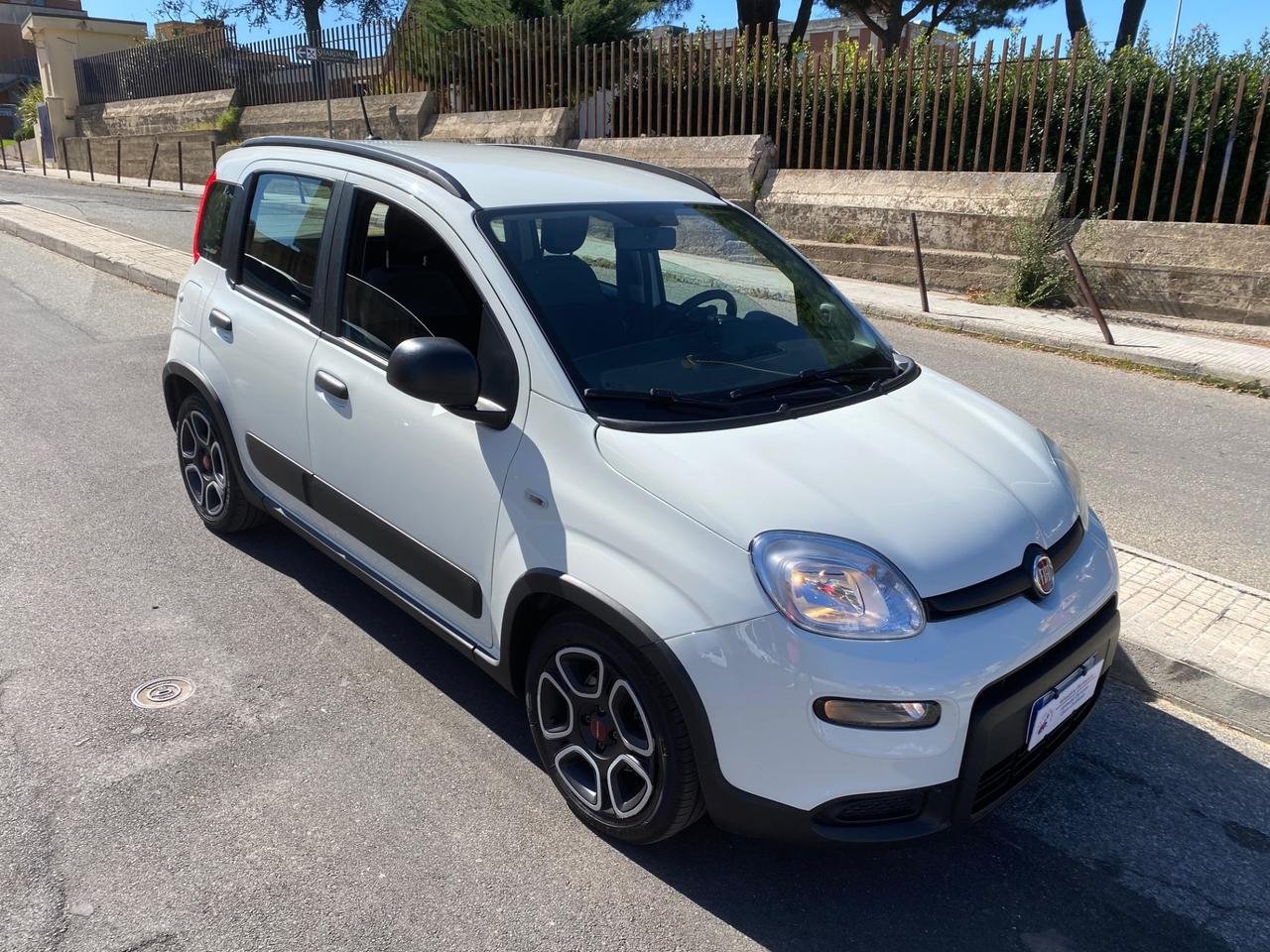 Fiat Panda 1.0 FireFly S&S Hybrid City Cross