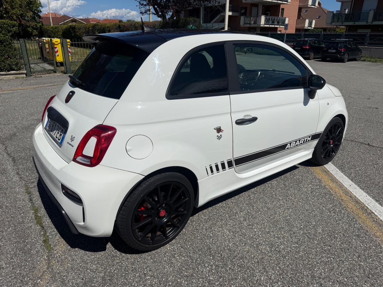 Abarth 595 1.4 Turbo T-Jet 180 CV Esseesse