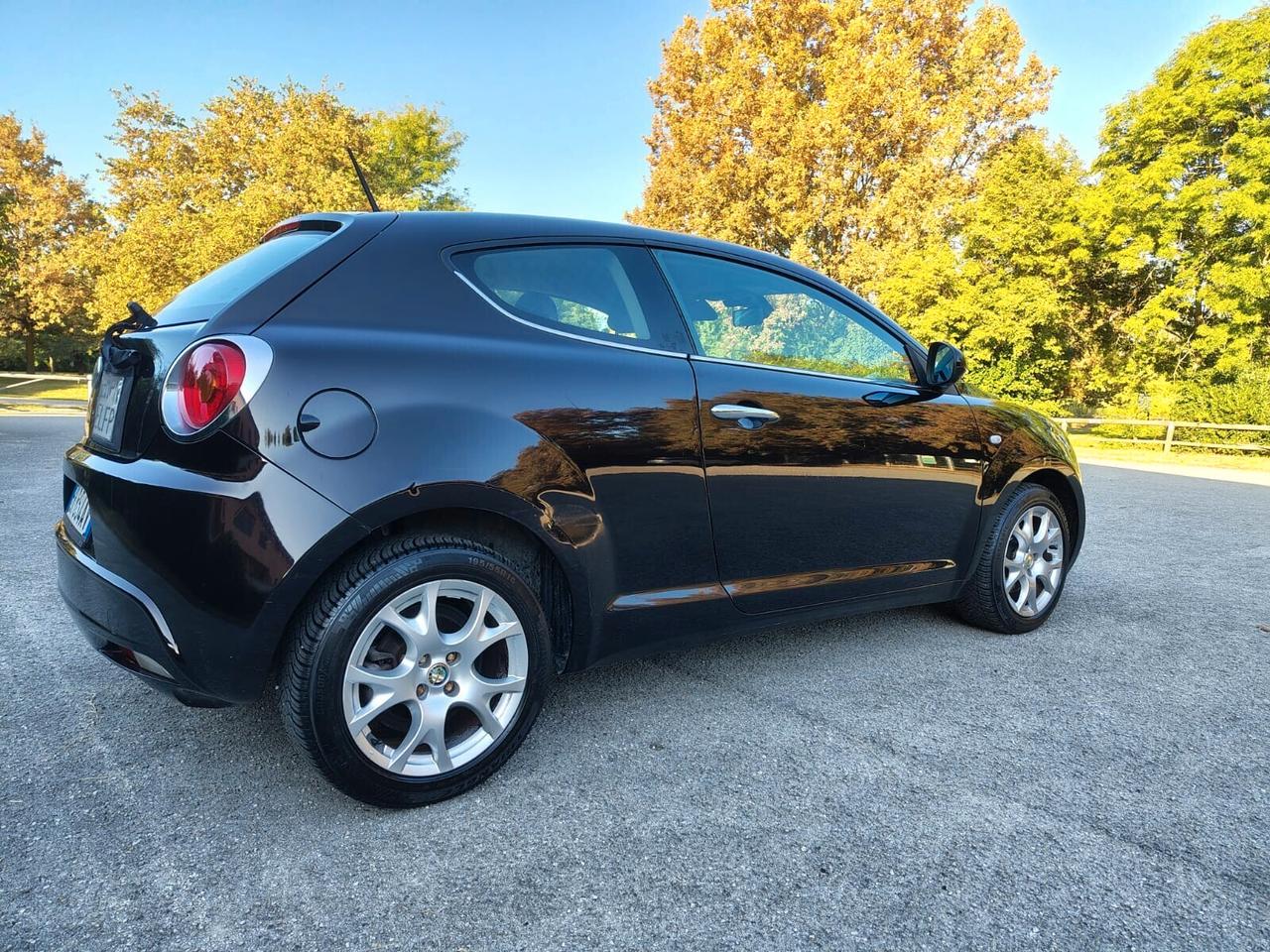 Alfa Romeo MiTo 1.3 JTDm-2 95 CV S&S Distinctive Sport Pack