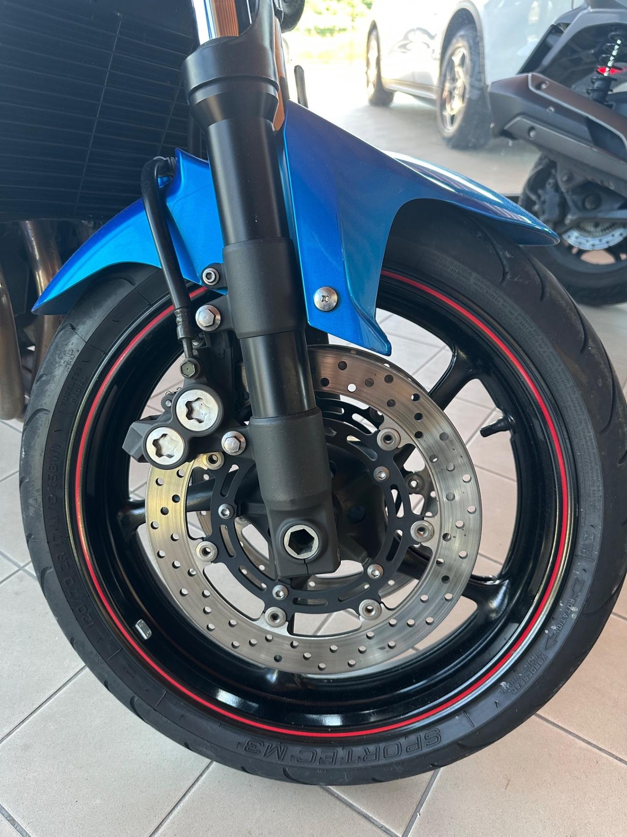 Yamaha FZ6