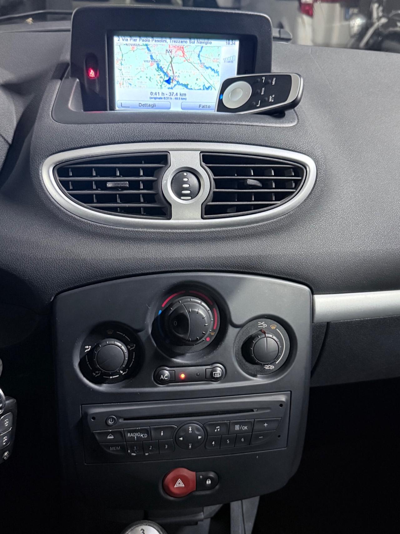 Renault Clio 1.2 16V 3 porte Luxe