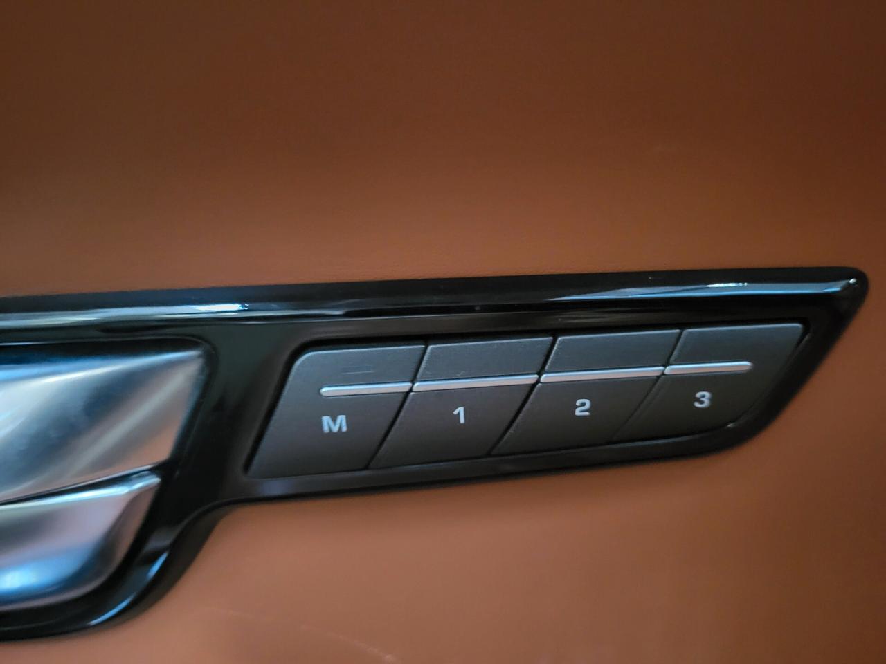 Land Rover Range Evoque 2.0 Si4 Coupé Prestige