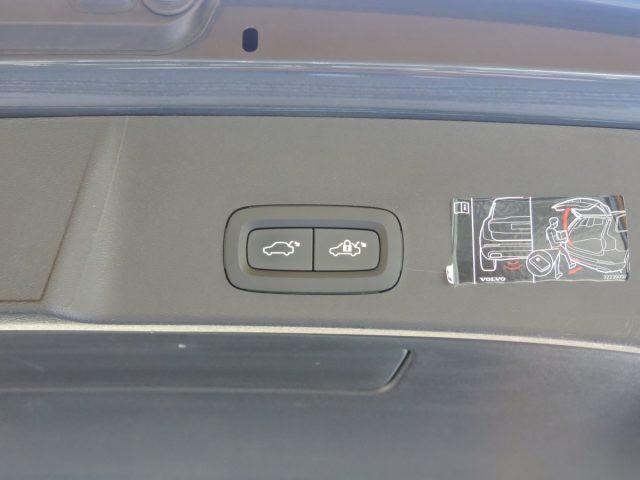 VOLVO XC40 B4 BENZINA AWD INSCRIPTION AUTOMATICA