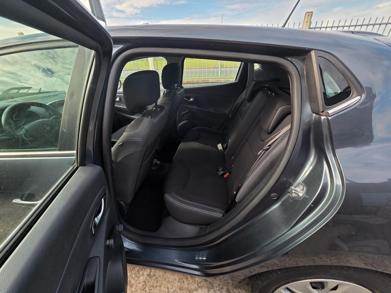 Renault Clio 1.2 75CV 5 porte Zen