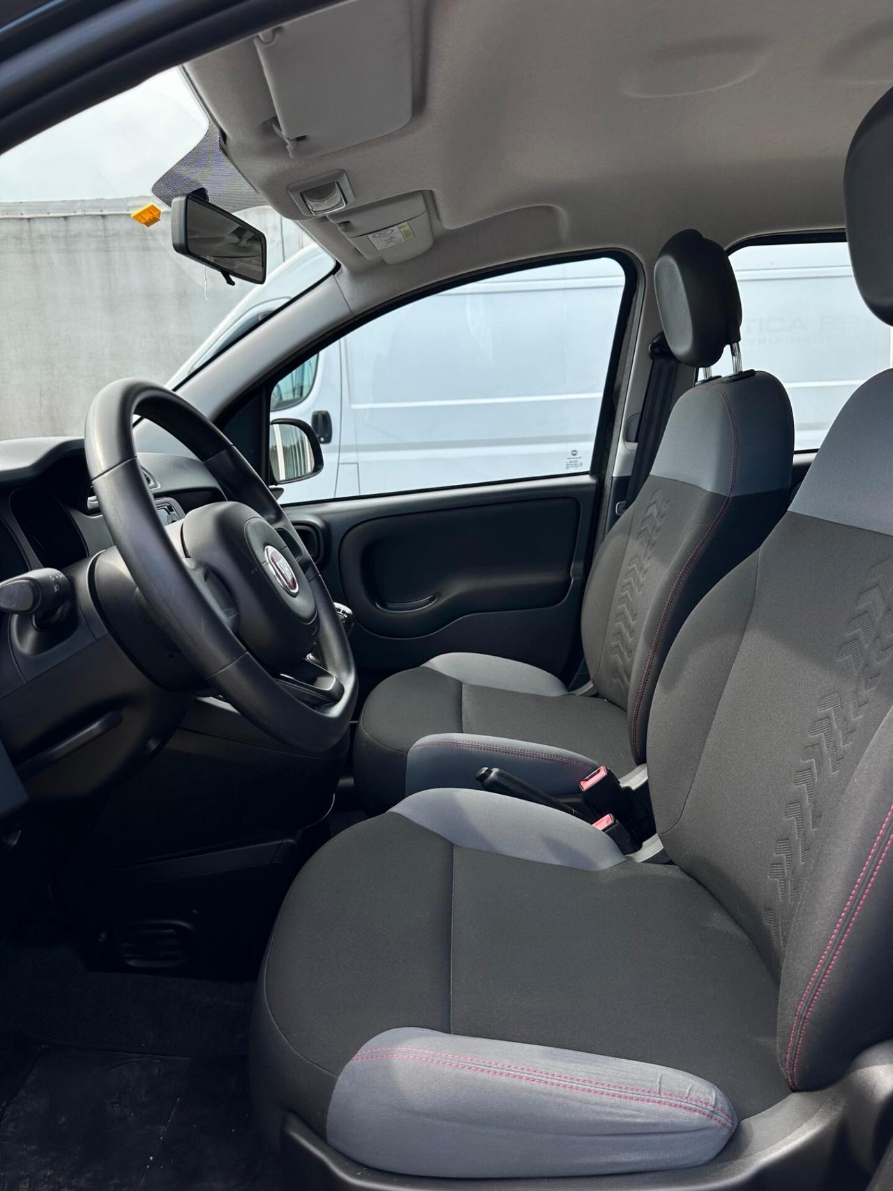 Fiat Panda 1.2 Easy 69cv 2020 Neopatentati Nera