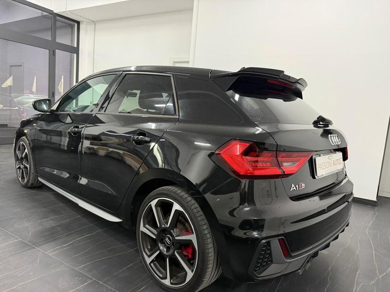 Audi A1 SPB 40 TFSI S tronic line edition