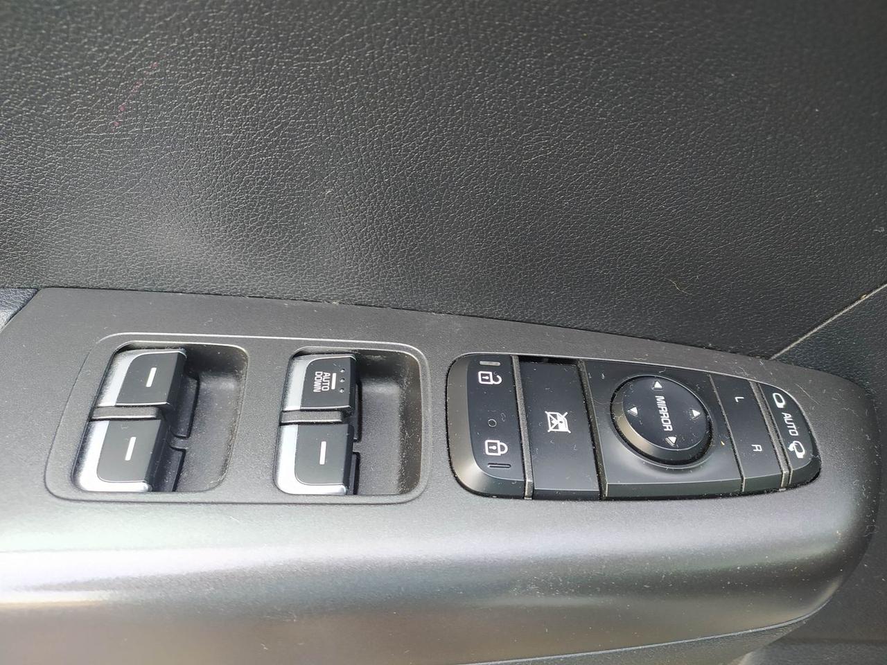 Kia Sportage Cool 1.6 GDI #12027