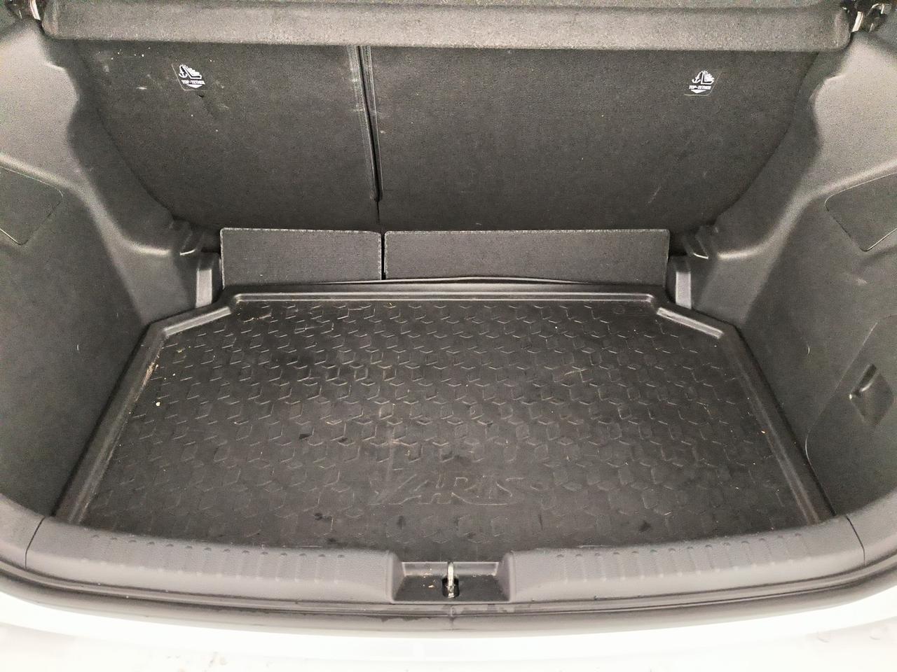 Toyota Yaris 1.5h active