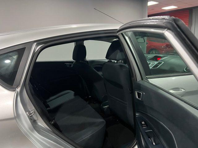 FORD Fiesta 1.4 TDCi 70CV 5 porte Titanium