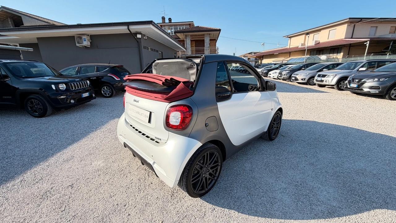 Smart ForTwo 70 cv cabrio Prime allestimento BRABUS 93.116 km
