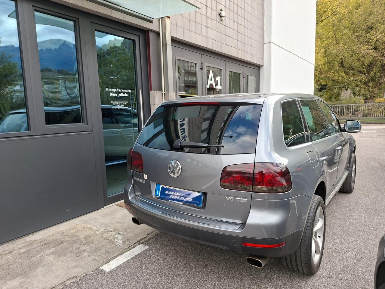 Volkswagen Touareg 3.0 V6 TDI DPF tiptronic