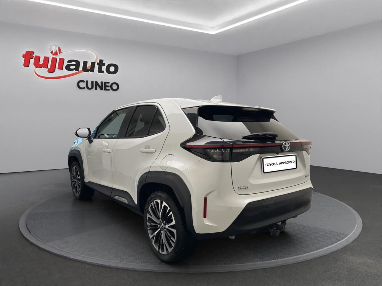 Toyota Yaris Cross 1.5h Lounge fwd 116cv e-cvt