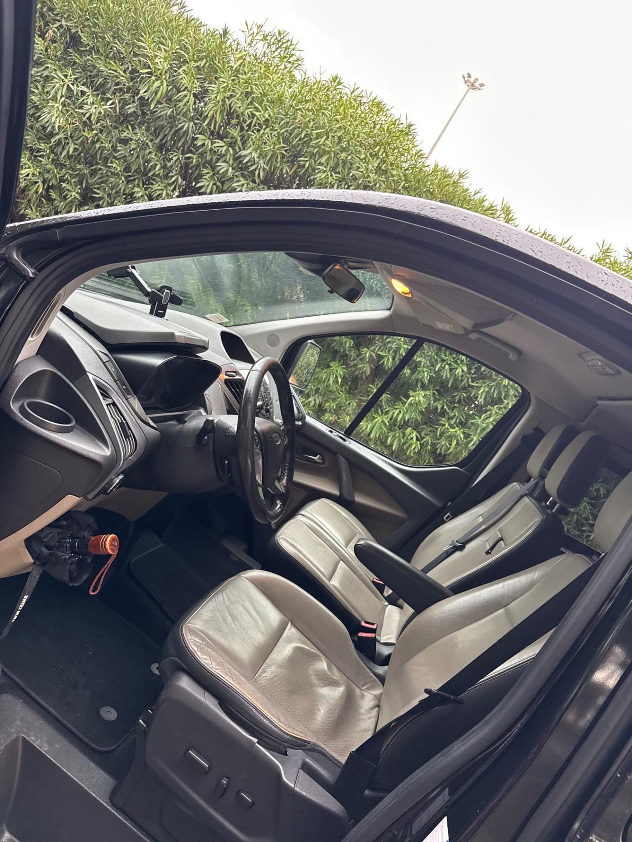 Ford Tourneo Custom 310 2.0 TDCi 130CV PL Titanium