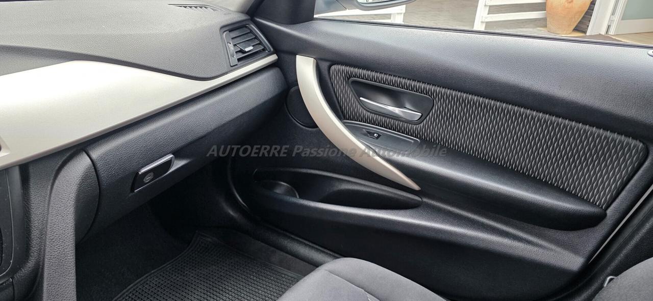 Bmw 320 320d xDrive Touring