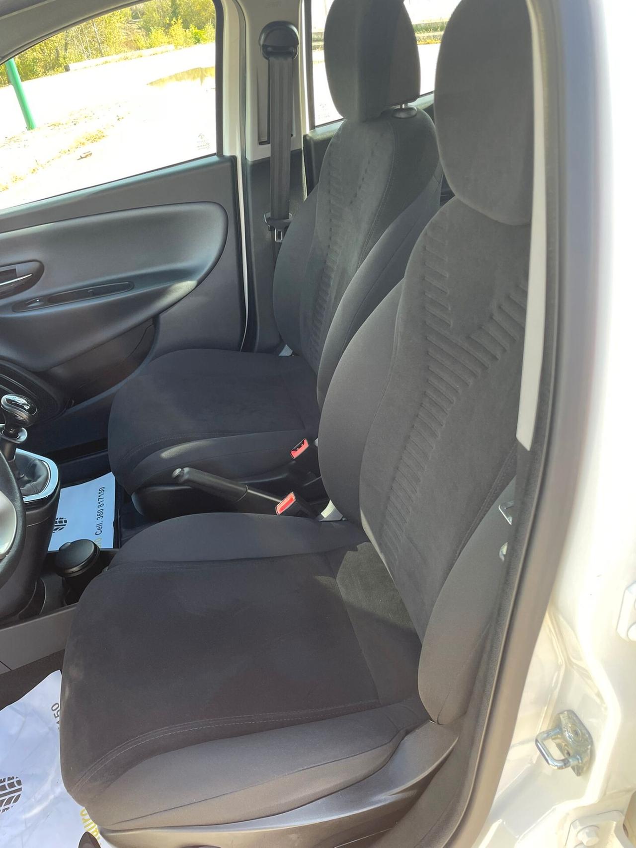 Lancia Ypsilon 1.2 benzina 69 CV Gold