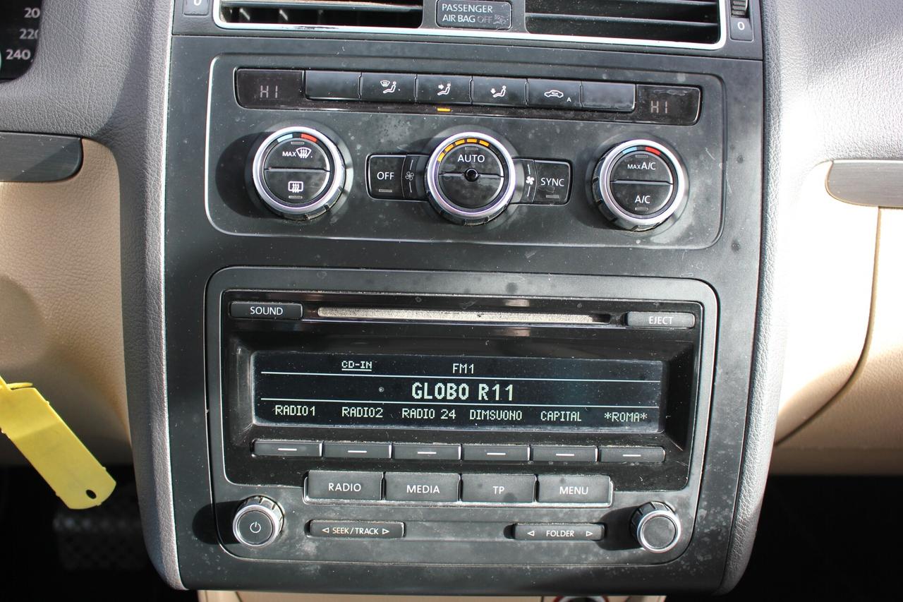 Volkswagen Touran 7 POSTI 1.6 TDI 105 CV AUTOMATICA GARANZIA 12 MESI