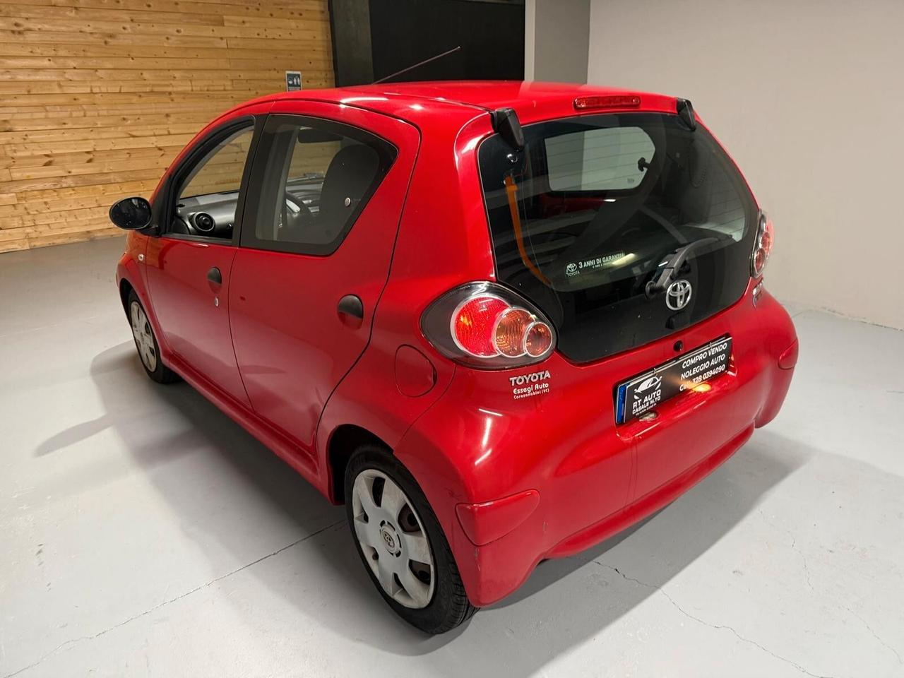Toyota Aygo 1.0 12V VVT-i 5 porte Sol Connect