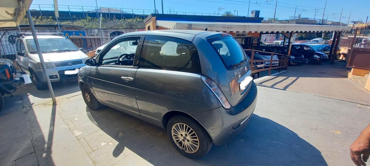 Lancia Ypsilon 1.2b senza motore 07