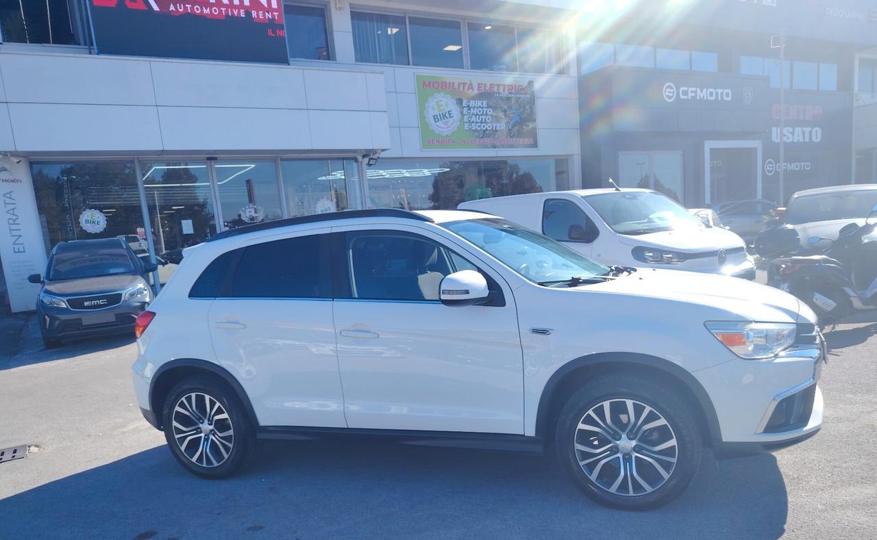 Mitsubishi ASX 1.6 DI-D 114 CV 4WD Instyle Navi- 4x4