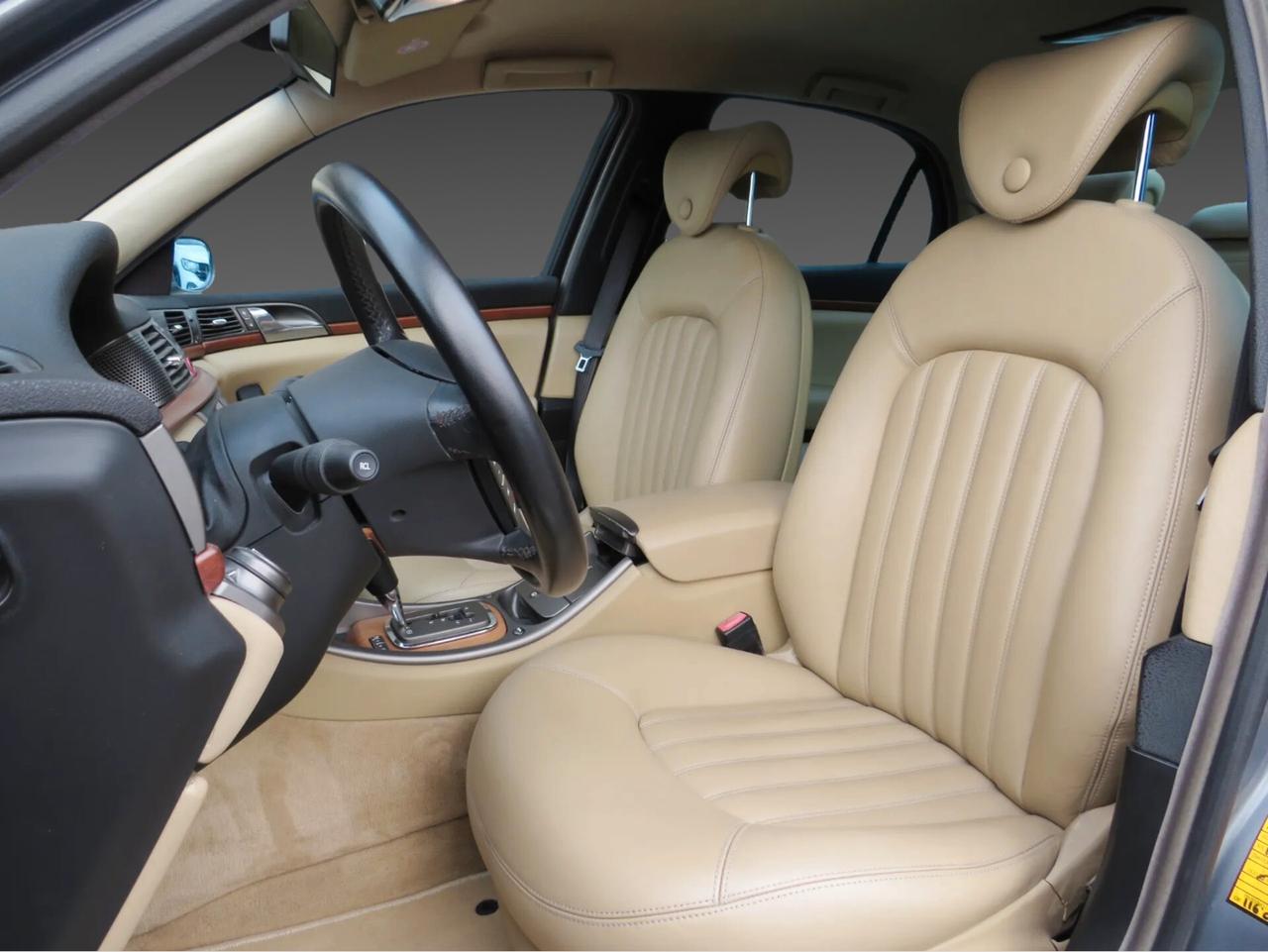 Lancia Thesis 3.0 V6 24V aut - 6 cilindri Busso pelle beige