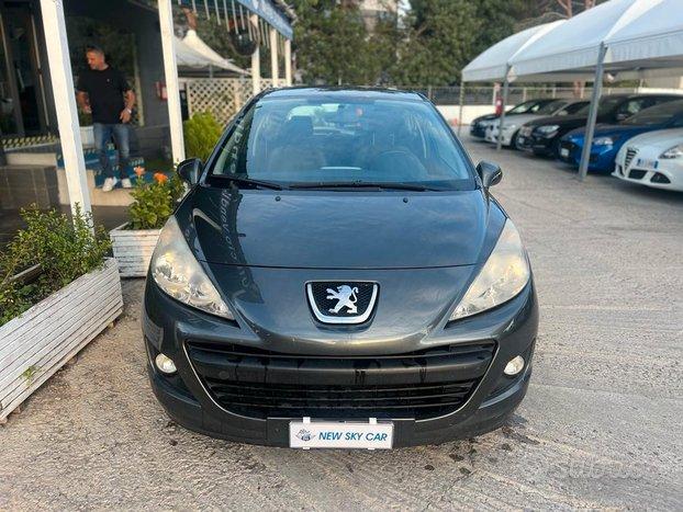 Peugeot 207 1.4 vti 95cv- 2010