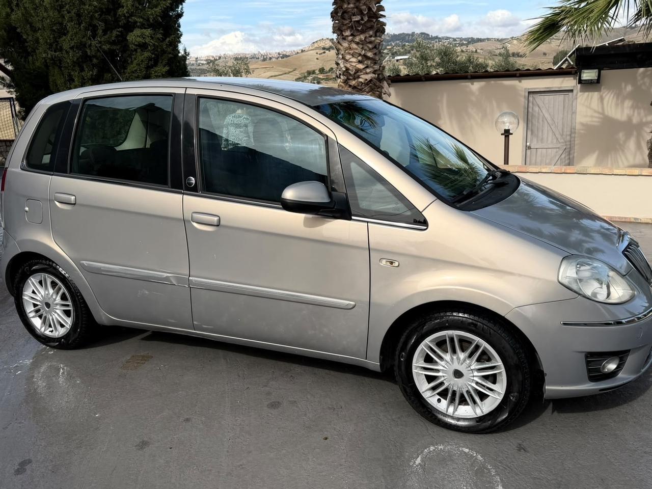Lancia MUSA 1.4 Argento Ecochic GPL