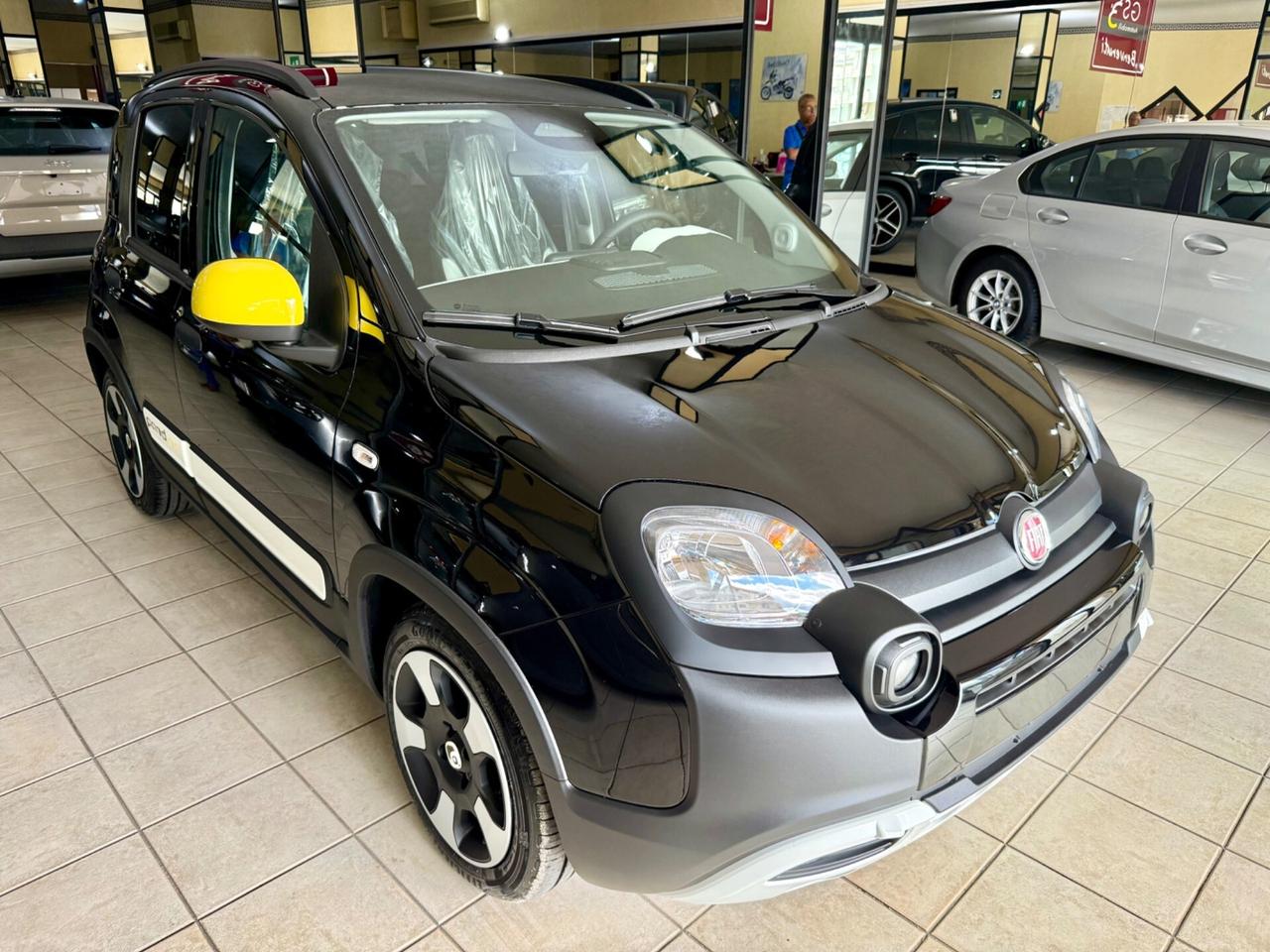 Fiat Panda 1.0 Hybrid Pandina CROSS