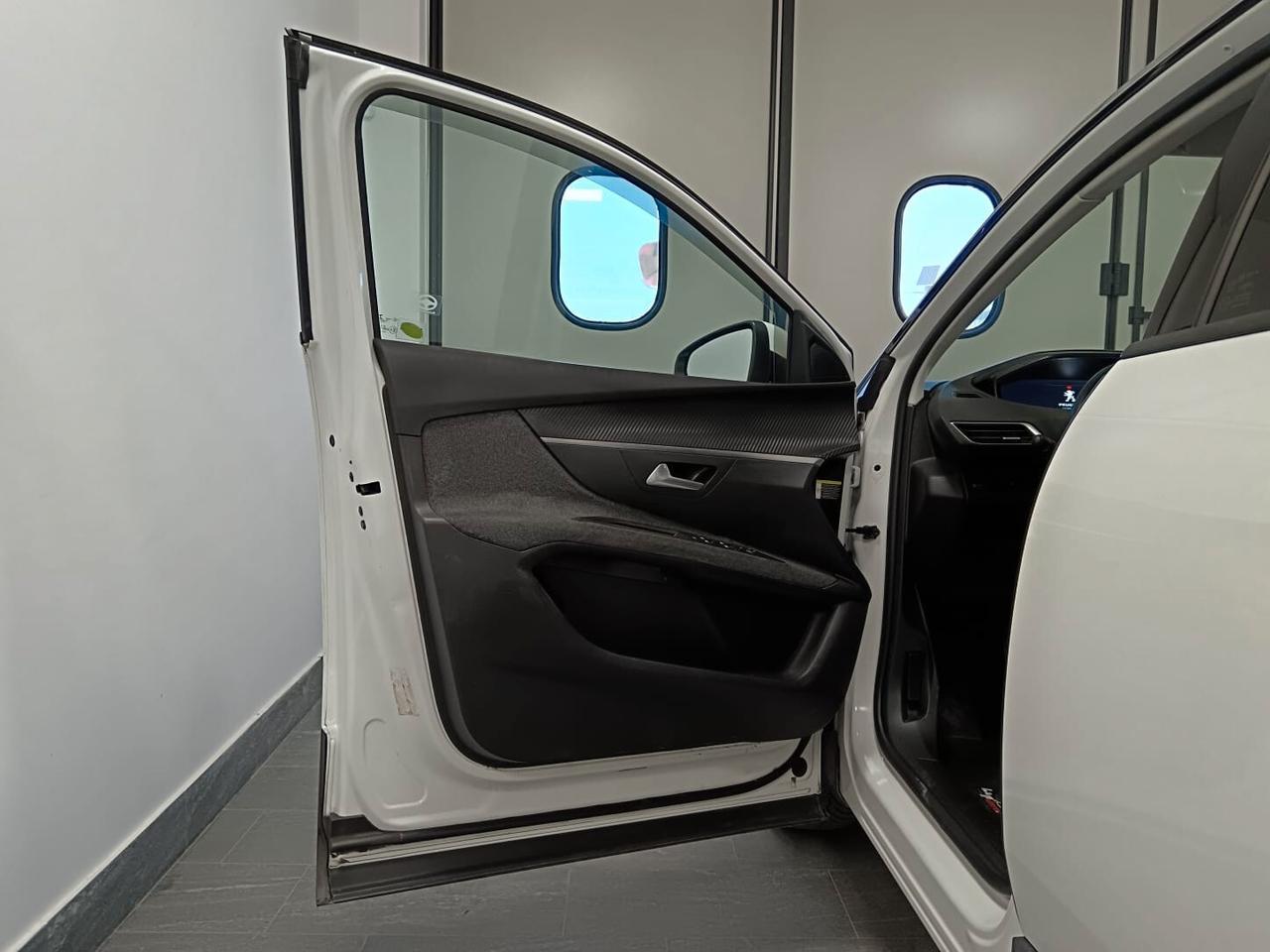 Peugeot 3008 BlueHDi 120 S&S Access