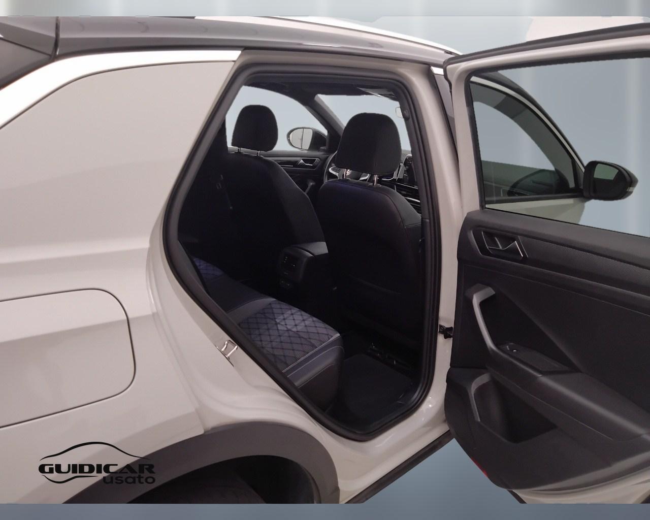 VOLKSWAGEN T-Roc I 2022 - T-Roc 1.0 tsi R-Line 110cv