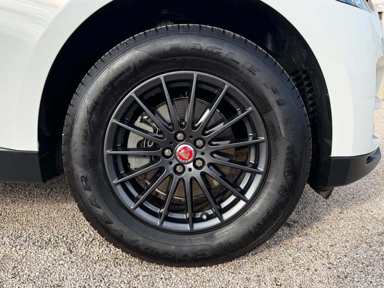 Jaguar F-Pace 2.0 Prestige AWD 180cv