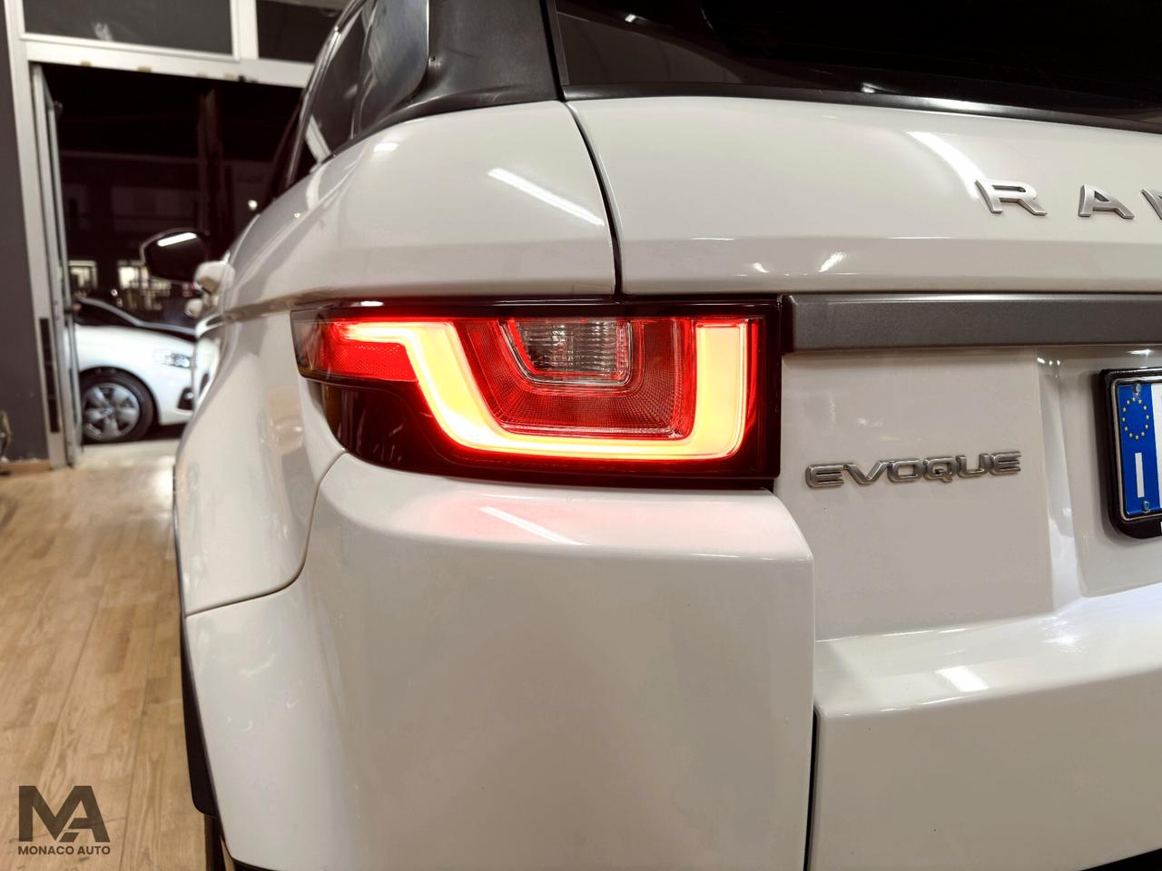 LAND ROVER R.R. EVOQUE PURE 2.0 TD 150CV 2018