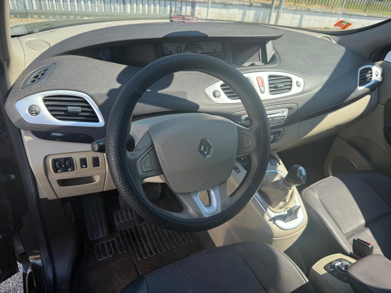 Renault Scenic Scénic X-Mod 1.9 dCi 130CV Dynamique