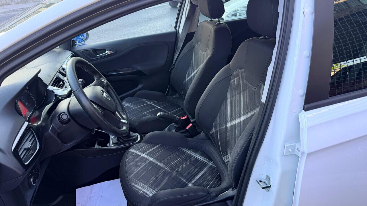 Opel Corsa 1.2 5 porte b-Color