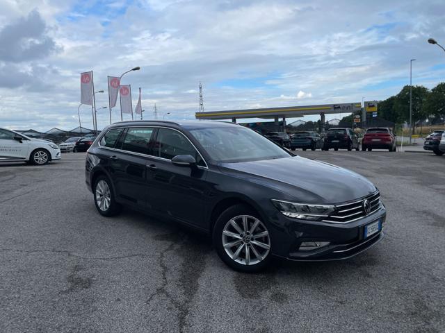 VOLKSWAGEN Passat Variant 2.0 TDI SCR EVO DSG Business