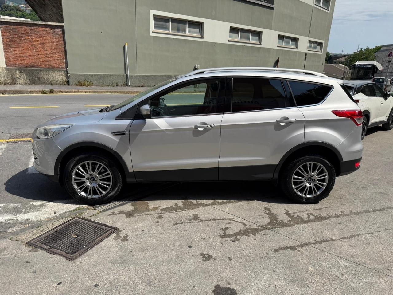 Ford Kuga 2.0 TDCI 140 CV Titanium