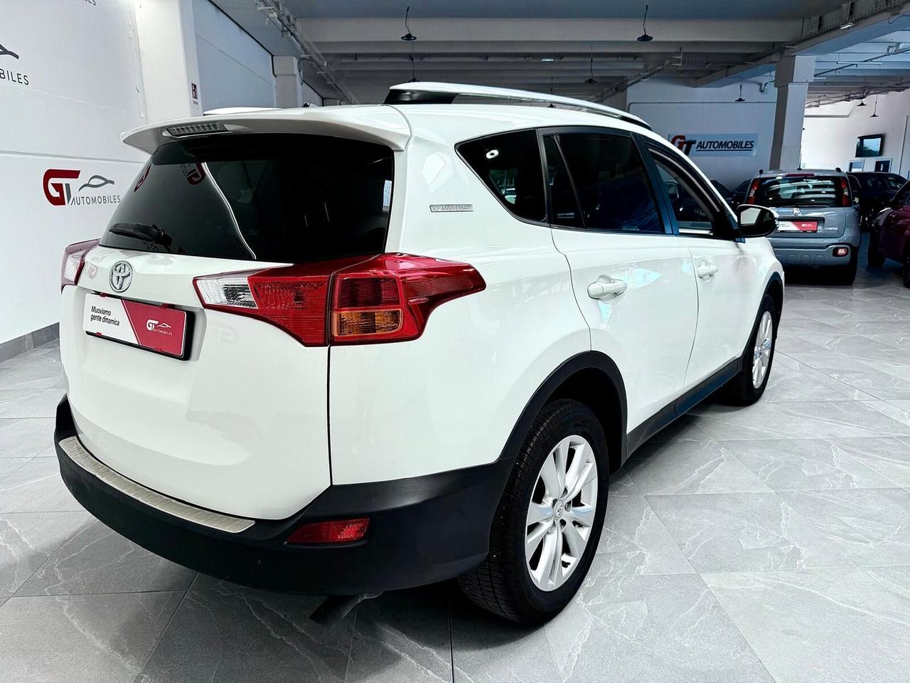Toyota RAV 4 RAV4 2.2 D-4D 4WD Lounge