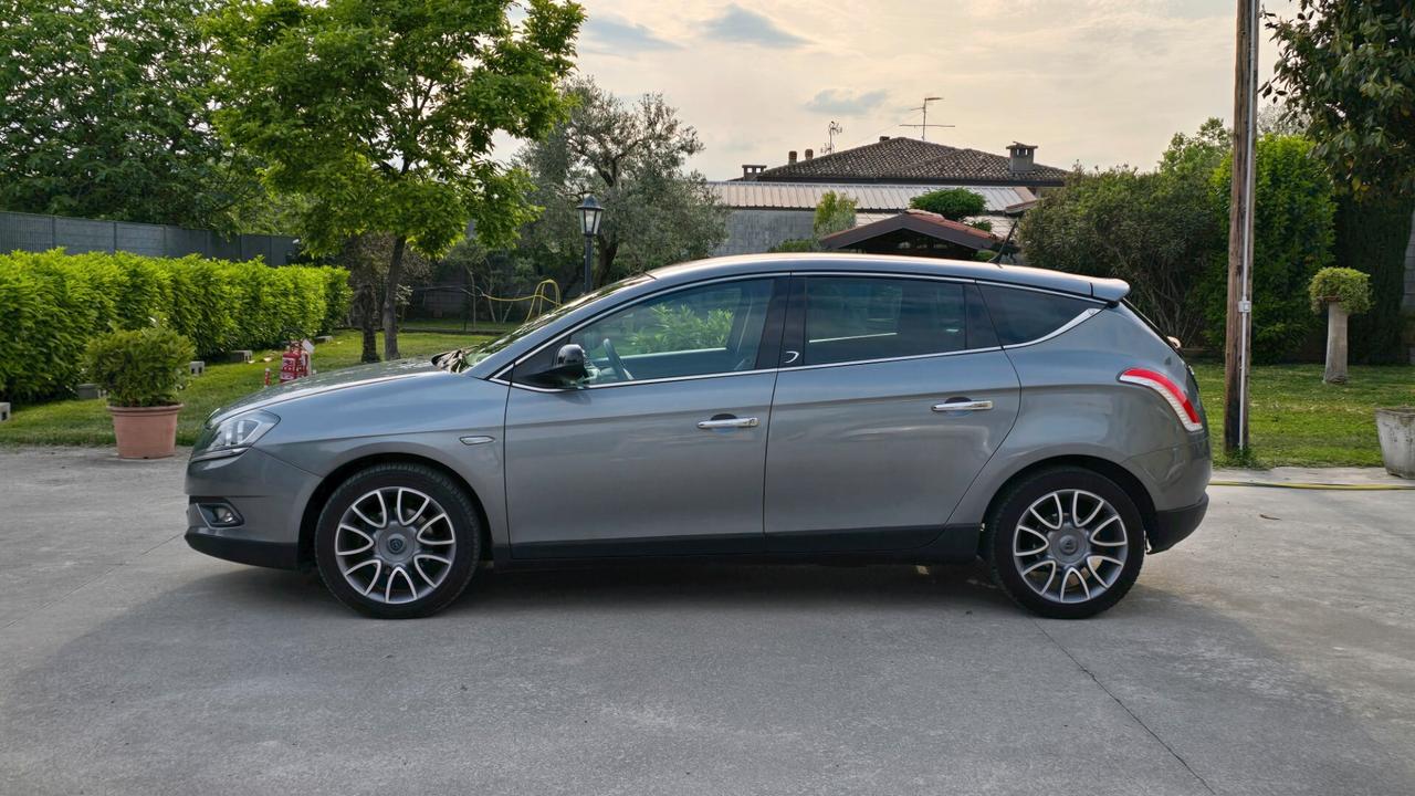 LANCIA DELTA TENUTA MOLTO BENE