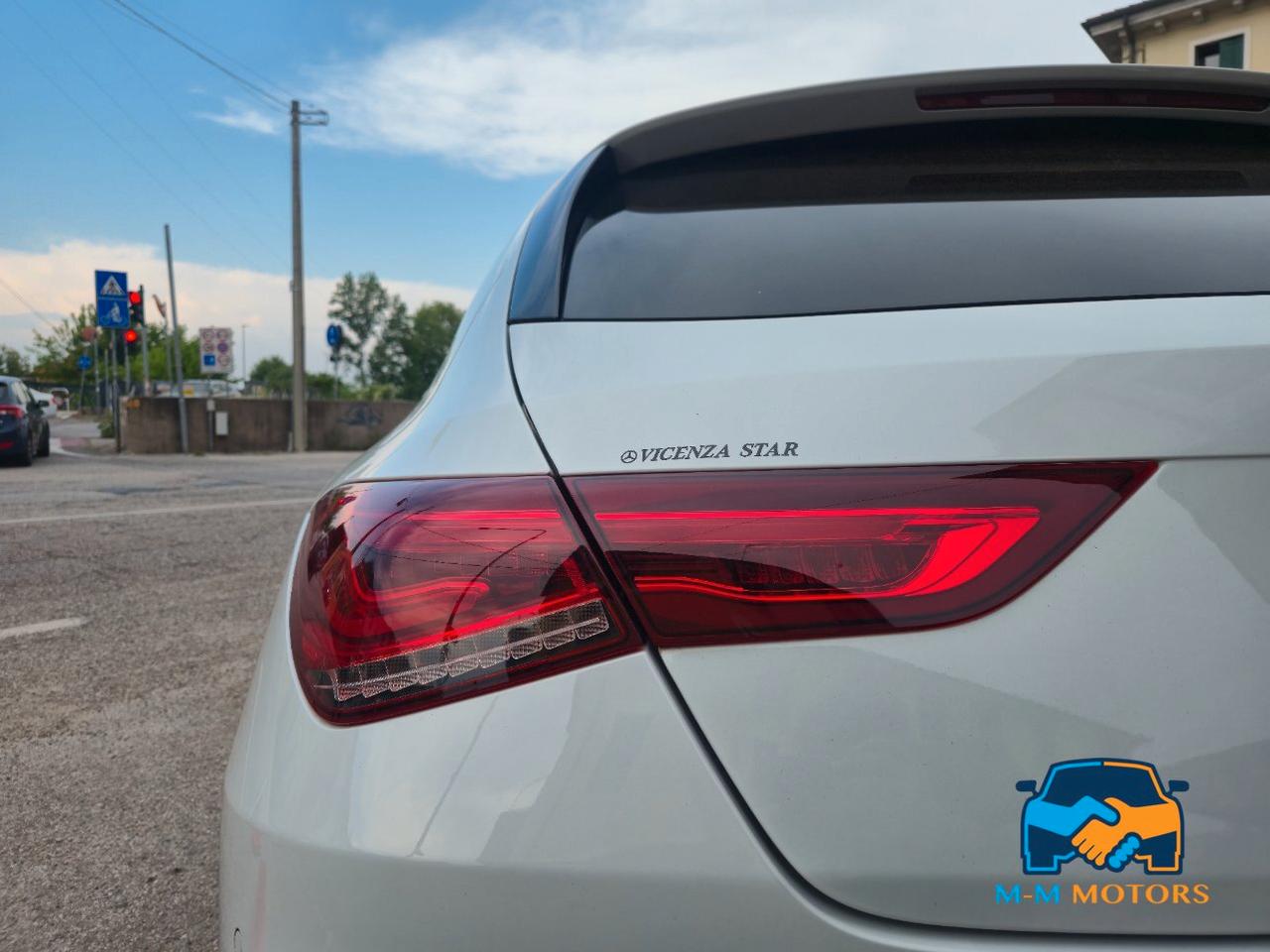 Mercedes CLA Shooting Brake 200 Premium